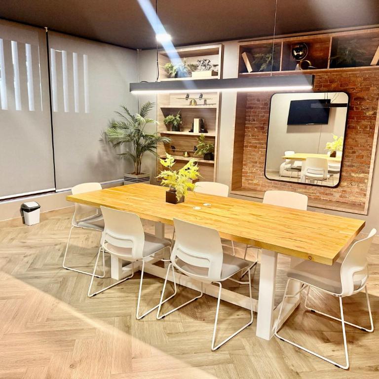 New and modern excellent connectivity - Apartment - 27