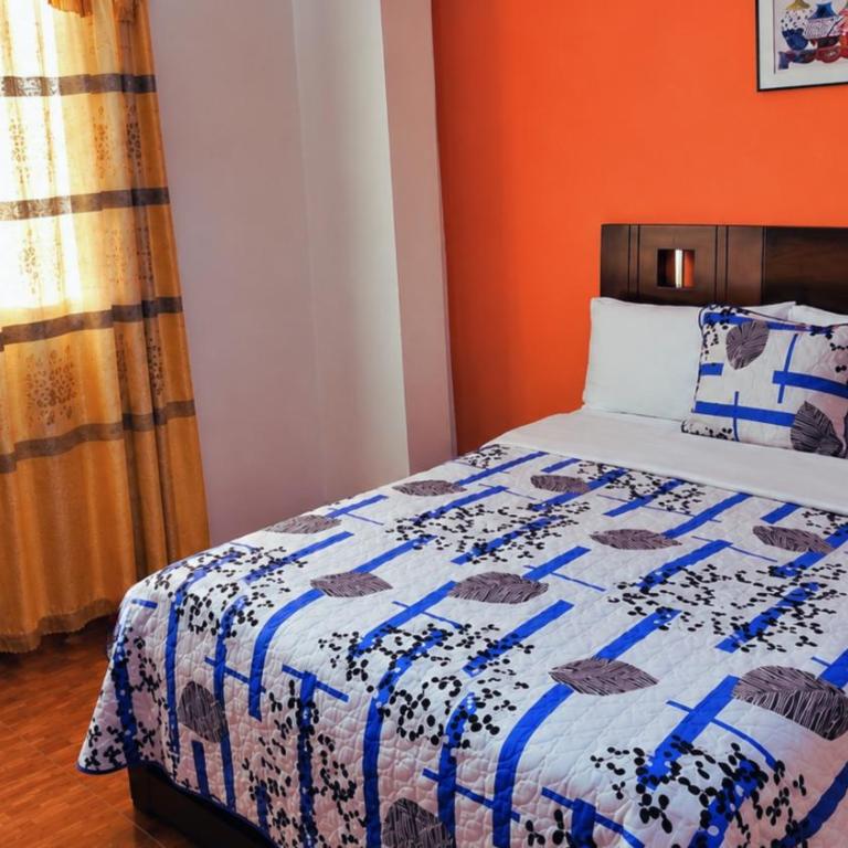 Hostal Mariscal Sucre - Habitación Individual Amplia - 1