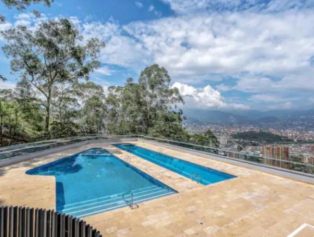 La mejor vista de Medellin, Poblado 3 habitaciones - Three-Bedroom Apartment - 14