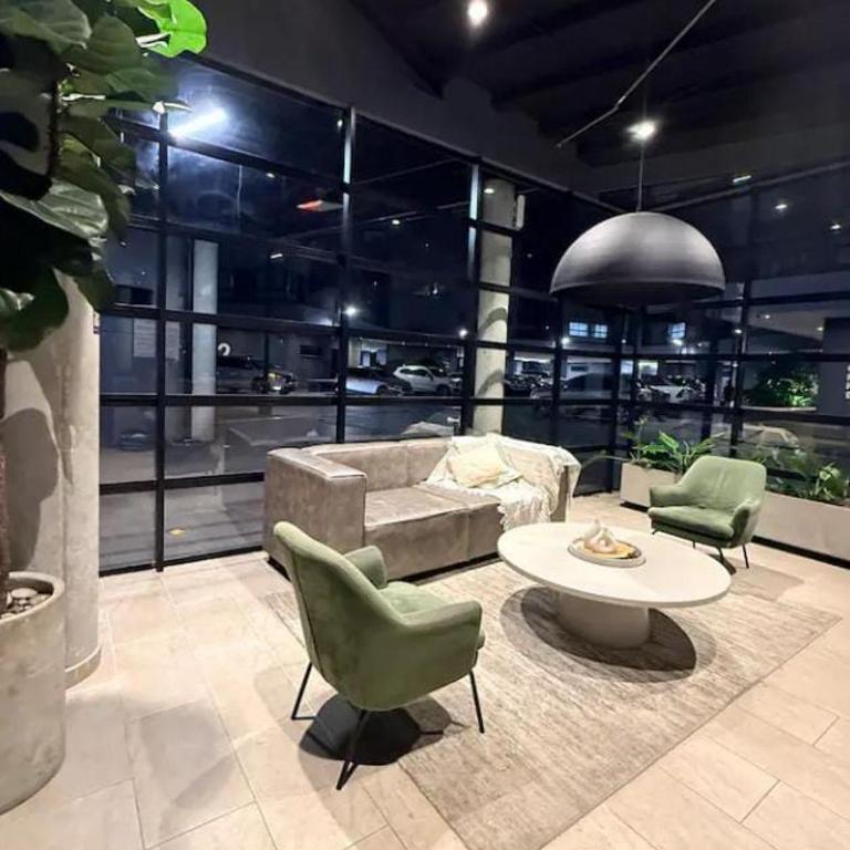 La mejor vista de Medellin, Poblado 3 habitaciones - Three-Bedroom Apartment - 15