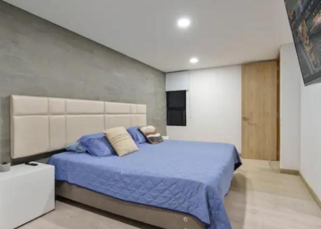 La mejor vista de Medellin, Poblado 3 habitaciones - Three-Bedroom Apartment - 27