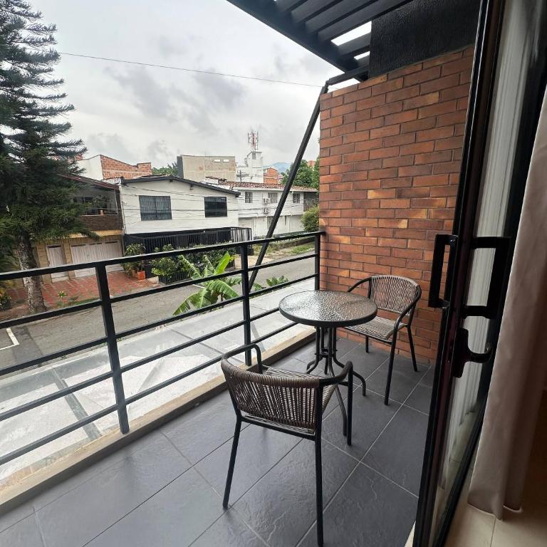 Luxury Duplex Loft AC Rooftop Jacuzzi Laureles - Apartment - 11