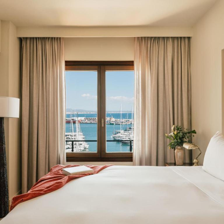Hotel Victoria, a Gran Meliá Hotel - Suite Junior Red Level con vistas al mar y la catedral - 3