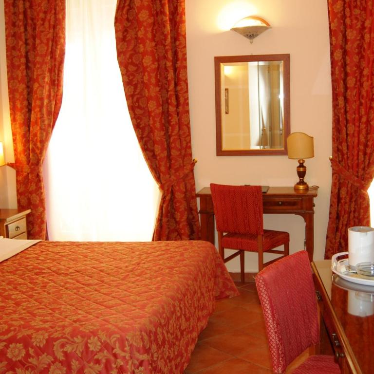 Hotel Mediterraneo - Camera Tripla Superior - 4