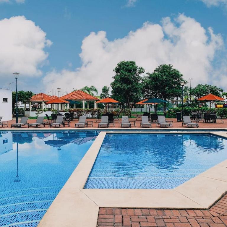 Casa con piscina privada para familias - Casa de 3 dormitorios - 10