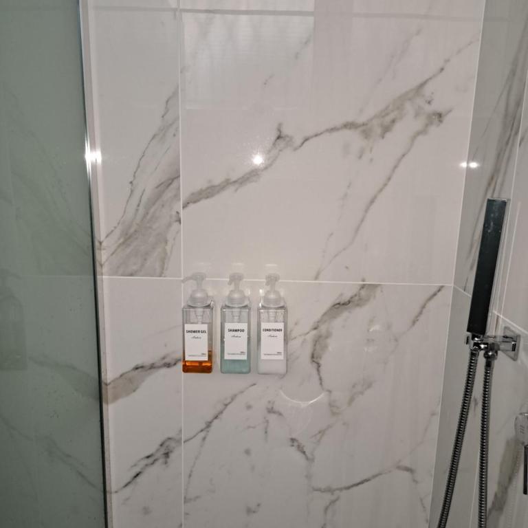 blu frattini - One-Bedroom Apartment - 18