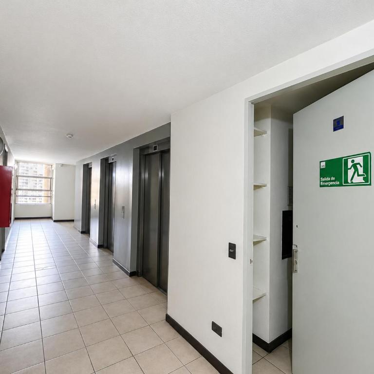 Amoblado 11A pasos Metro Santa Lucía - One-Bedroom Apartment - 7