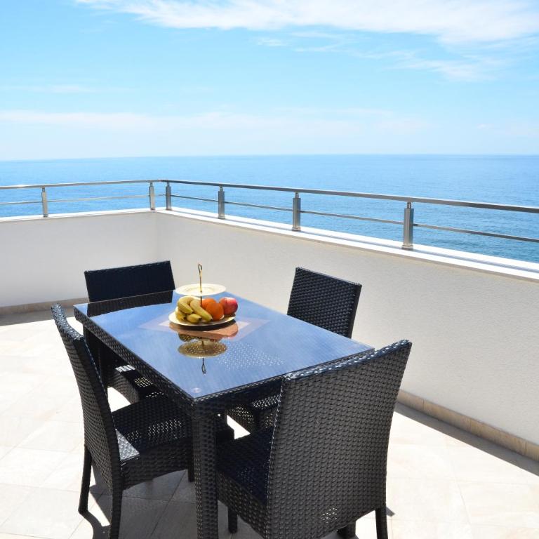 Villa Marinero - Two-Bedroom Apartment - 2
