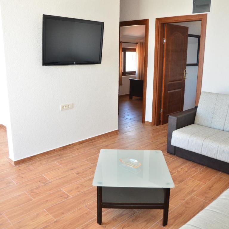 Villa Marinero - Two-Bedroom Apartment - 17
