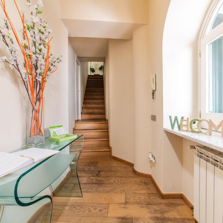 B&B Portanova - Family Suite with Balcony - 73