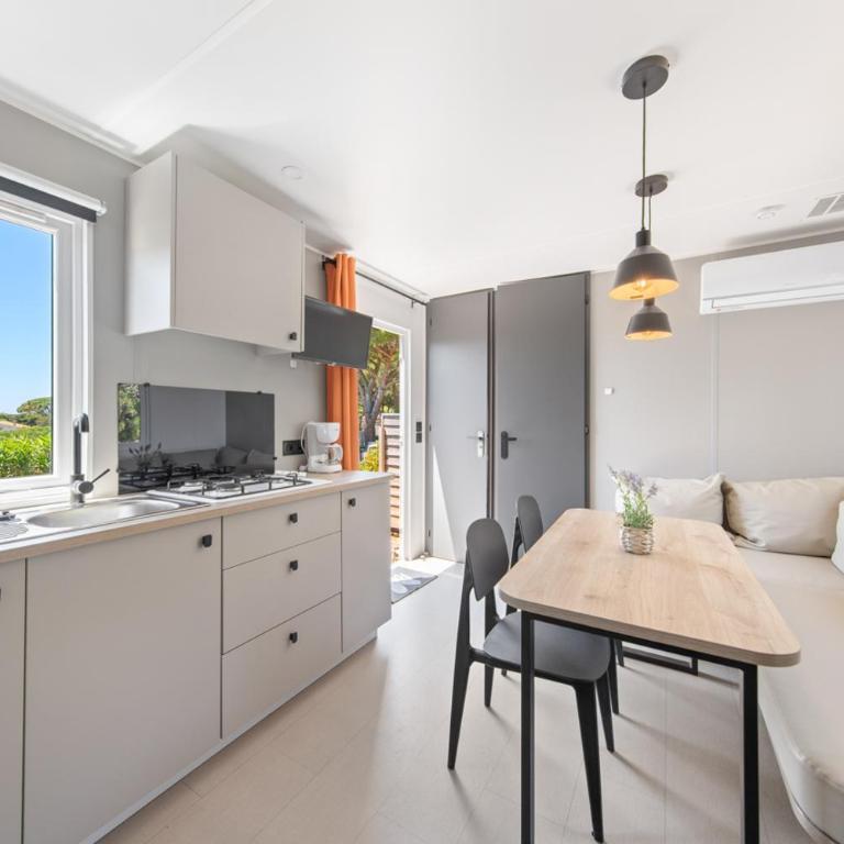 Le Laurier, mobil-home climatisé avec vue sur mer - Bungalow Deluxe - Vue sur Mer - 6