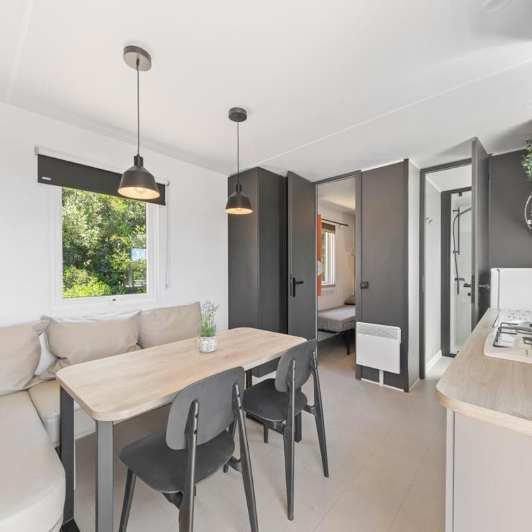 Le Laurier, mobil-home climatisé avec vue sur mer - Bungalow Deluxe - Vue sur Mer - 8
