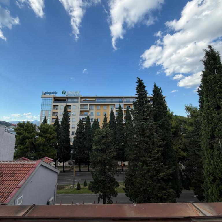 Two bedroom apartment in Podgorica City Center - Apartman sa 2 Spavaće Sobe - 10