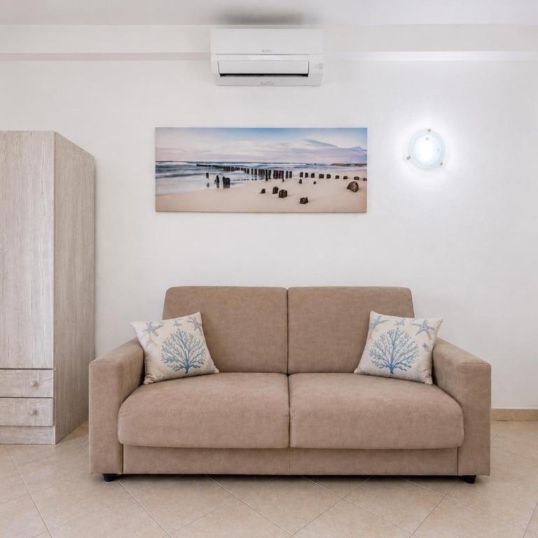 Conchiglia Family & Pet Friendly - Fenced Garden - 2BR - Near the Sea - Wi-Fi - AC - BBQ - Casa con 2 Camere da Letto - 6