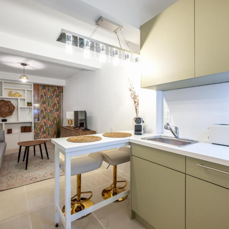 2 bedroom appartement near sea - Apartamento de 2 dormitorios - 12