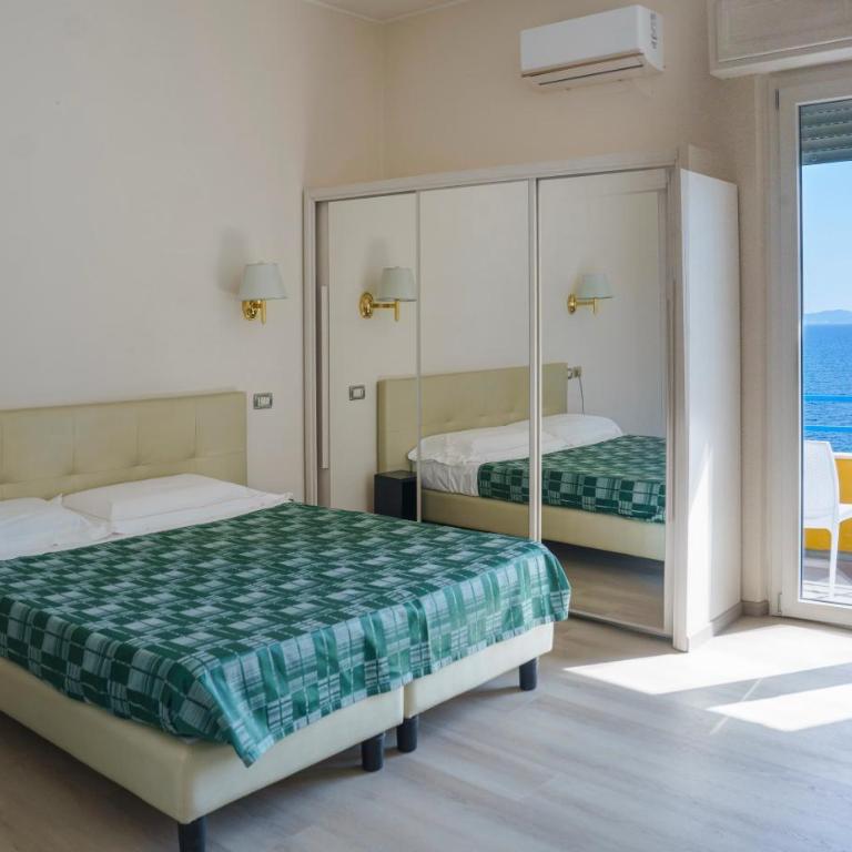 Hotel Calamosca - Camera Deluxe Matrimoniale/Doppia con Letti Singoli con Vista Mare - 11
