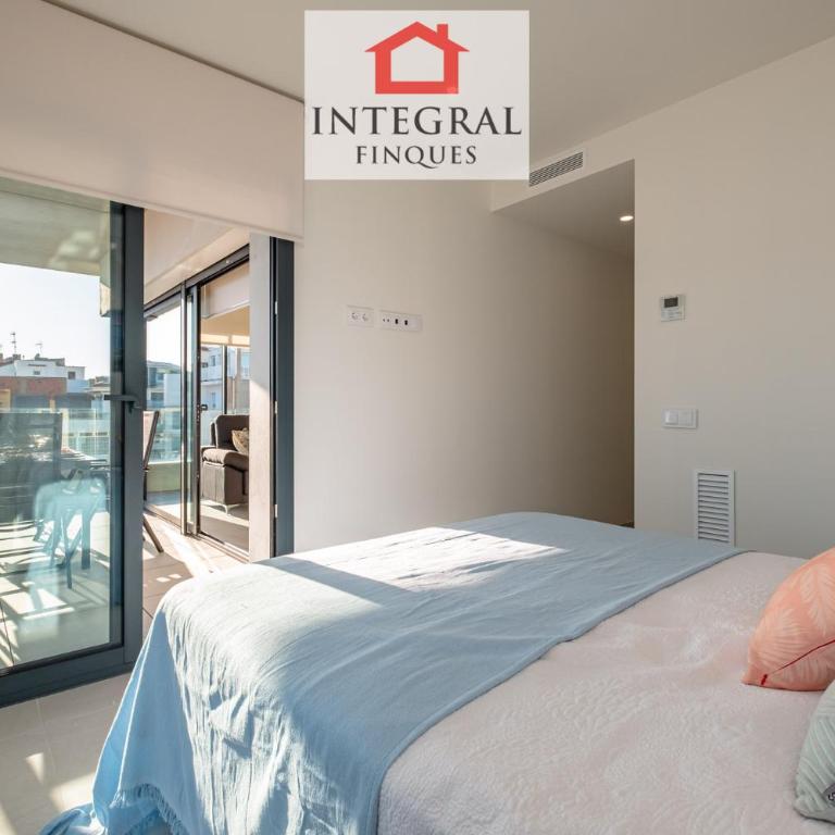 Port Nou Apartament Palamós - Three-Bedroom Apartment - 16