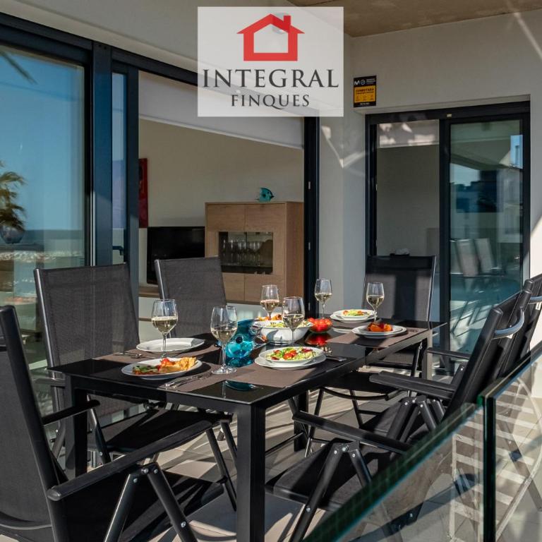 Port Nou Apartament Palamós - Three-Bedroom Apartment - 30