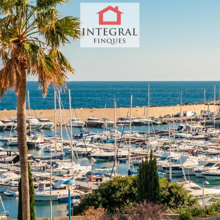 Port Nou Apartament Palamós - Three-Bedroom Apartment - 31