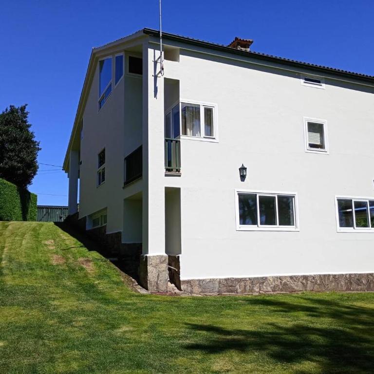 Villa Mouronzon con Finca 2500 m2 a 5 min centro - Villa - 47