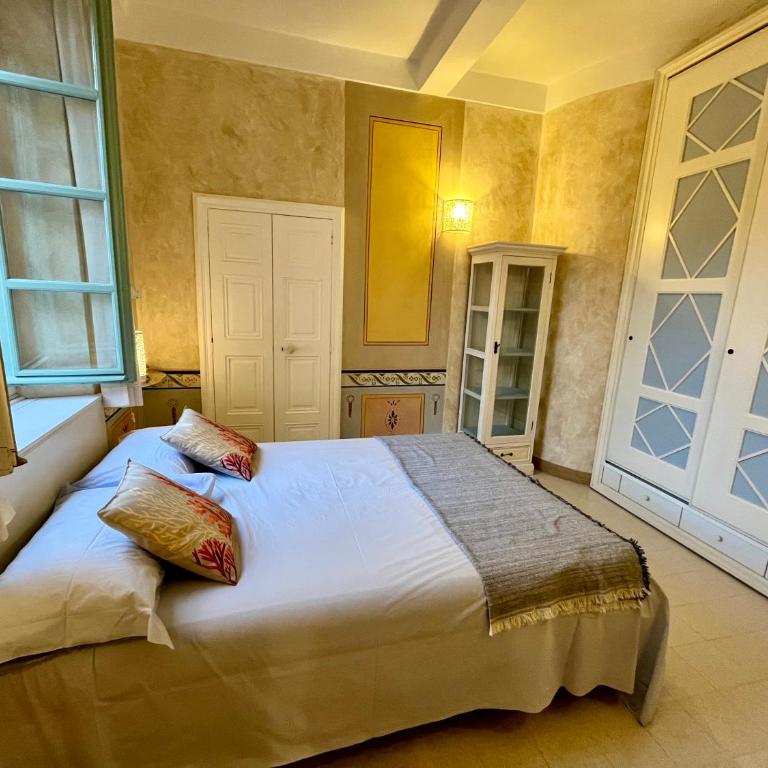 vieille ville Menton - plages à 100 mètres - 4 personnes - Appartement 1 Chambre - 7
