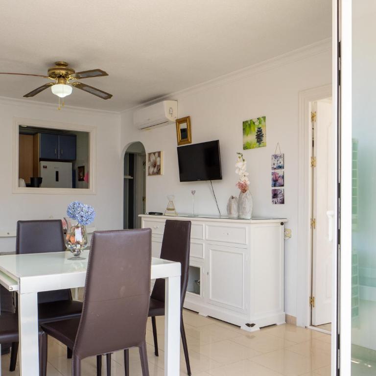 Fuengirola Apartments by Exclusive Homes MC248 - Two-Bedroom Apartment - 9