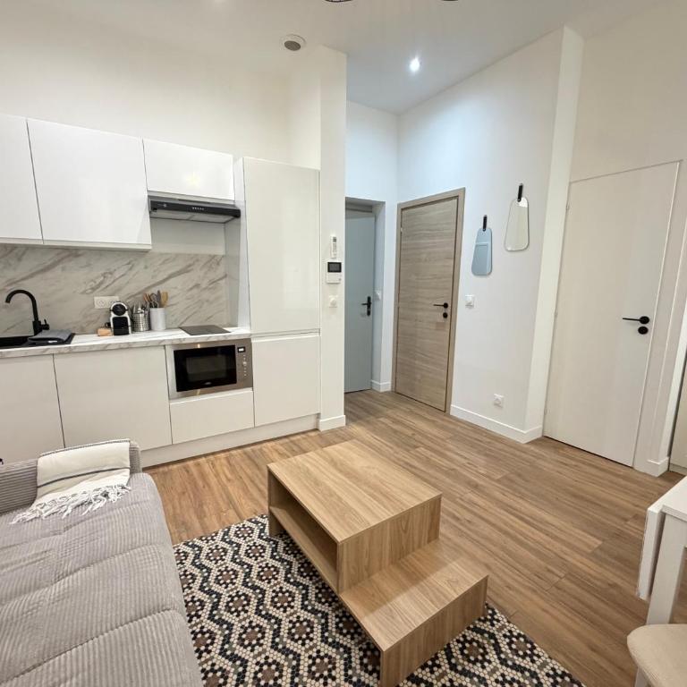 11 rue ROUGUIERE - Studio - 2