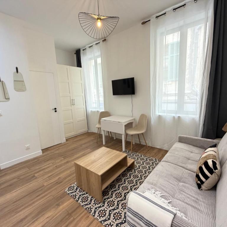 11 rue ROUGUIERE - Studio - 3