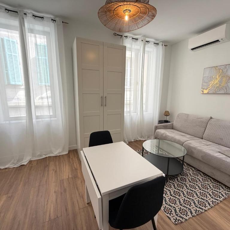 11 rue ROUGUIERE - Studio - 1