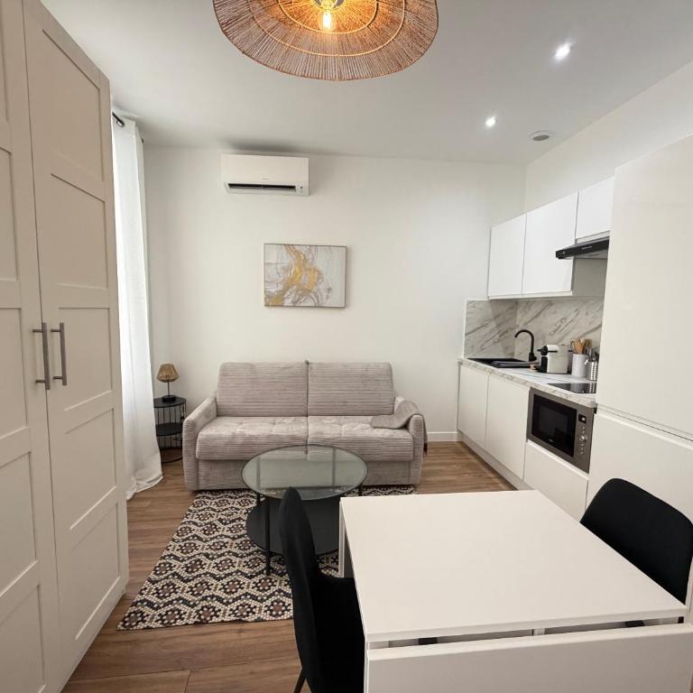 11 rue ROUGUIERE - Studio - 3