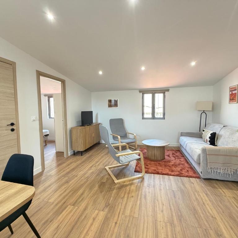 11 rue ROUGUIERE - Appartement 2 Chambres Deluxe - 12