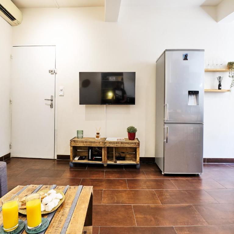 Très beau Duplex "Succès"- Coeur d'Arles- Clim-Linge fourni - Apartamento - 7