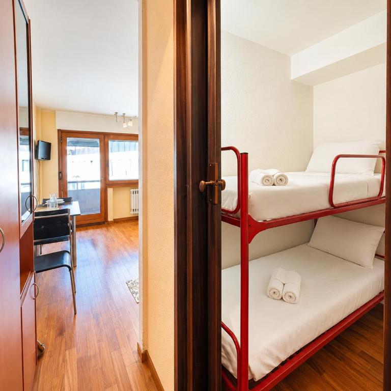 Hostdomus - City Center Apartment - Monolocale con Balcone - 5