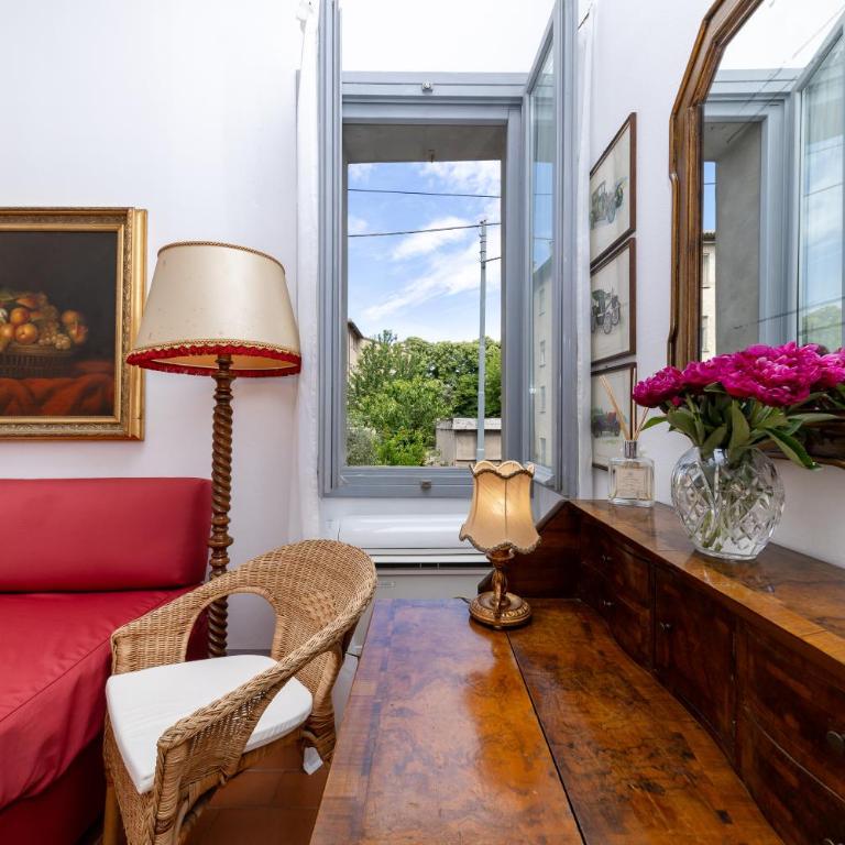 Palazzo Farini Suites 4 - Monolocale King con Divano-Letto - 6