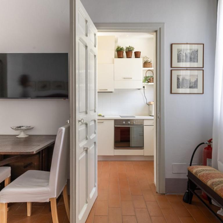 Palazzo Farini Suites 4 - Monolocale King con Divano-Letto - 18