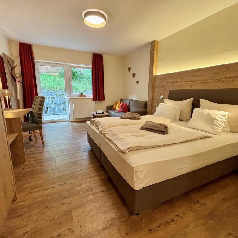 Jaga Alm - Doppelzimmer mit Balkon - 4