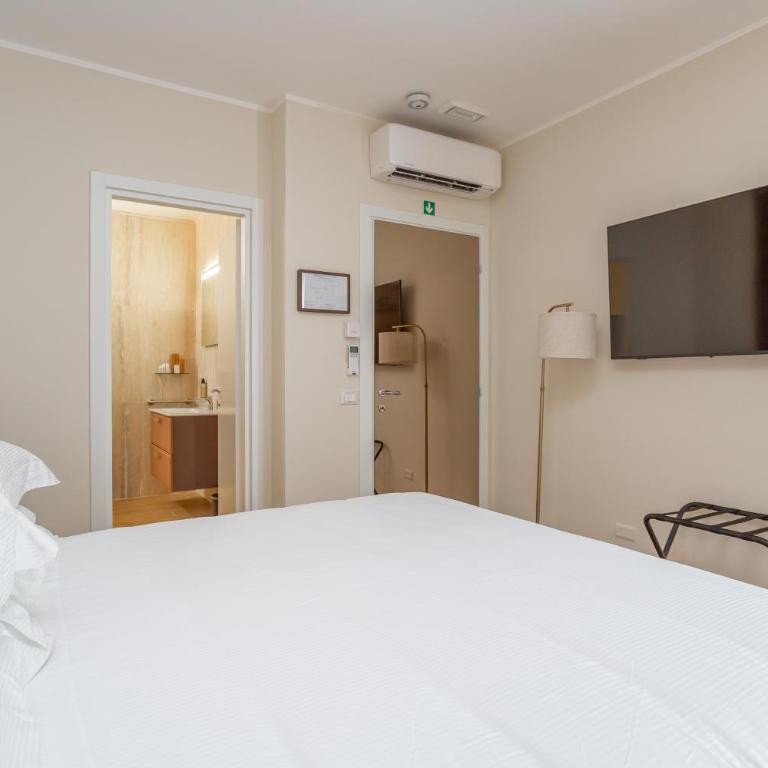 Guest House Venus - Lumys Fiumicino - Camera Matrimoniale Deluxe - 25