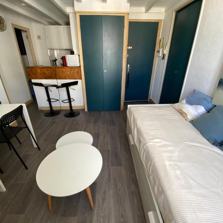 Bright, apartment type T1 bis - Right in the center of La Rochelle - Apartment mit 1 Schlafzimmer - 2
