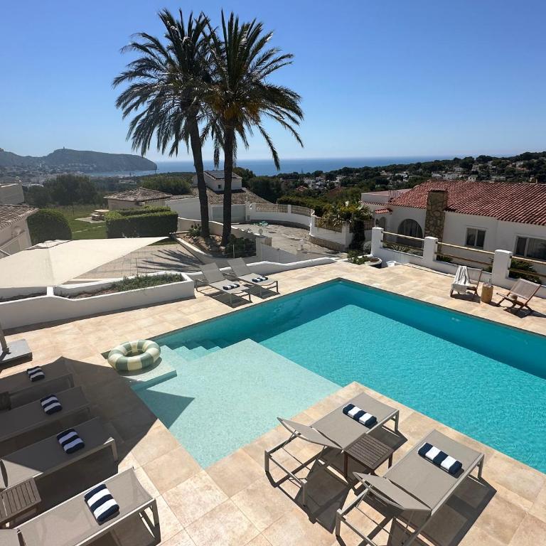 Luxury 5 bedroom 4 bath Villa with private pool - Villa - 16