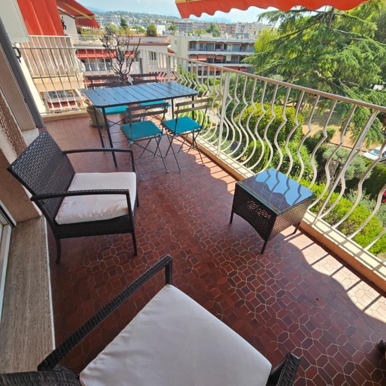 Vue mer-hippodrome à 2 pas de la mer et de la gare - Appartement 1 Chambre - 5