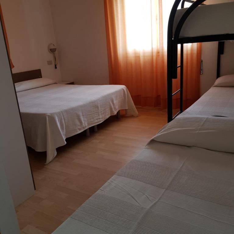Hotel Casa Mia - Camera Familiare - 3