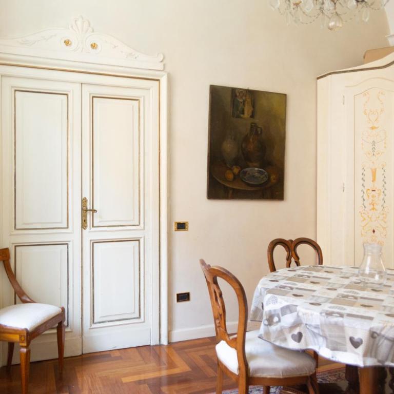 Casa Maria a Via Silla 91 - Appartamento con 2 Camere da Letto - 24
