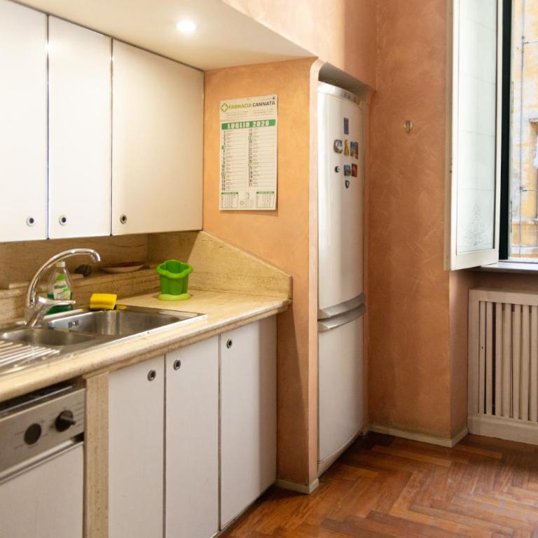 Casa Maria a Via Silla 91 - Appartamento con 2 Camere da Letto - 49