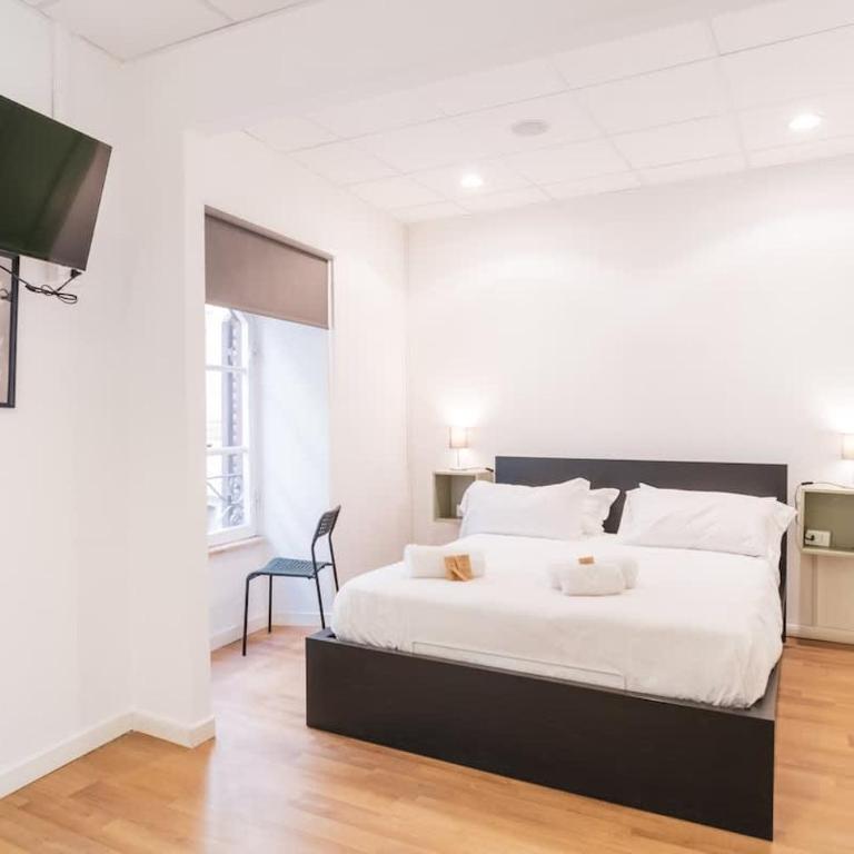 Trevi's BuddyRent - Appartamento con 2 Camere da Letto - 2