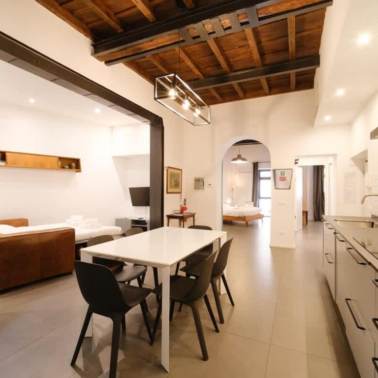 Golden House BuddyRent - Appartamento con 2 Camere da Letto - 4