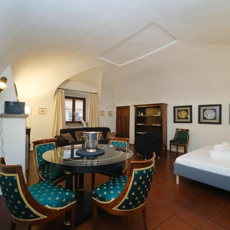 Pantheon's Arch by BuddyRent - One-Bedroom Apartment - 11