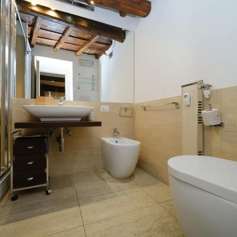 Pantheon's Arch by BuddyRent - One-Bedroom Apartment - 32
