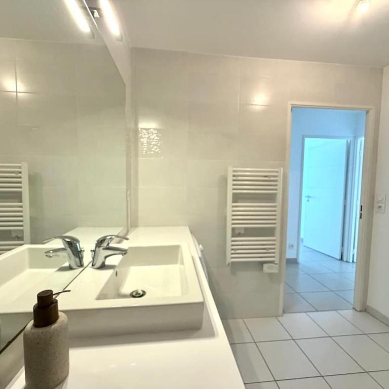 Riviera Bay - Garage - Clim - Wifi - Hypercentre- Plages - Appartement 1 Chambre - 10