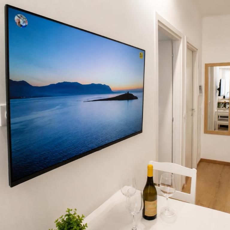 Miramare Apartments - One-Bedroom Apartment - 3