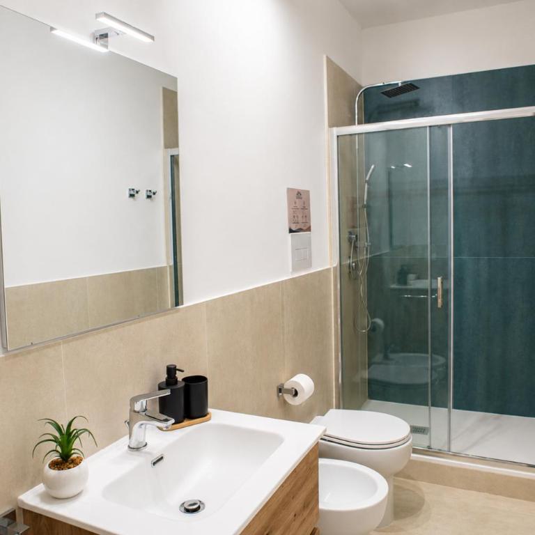 Miramare Apartments - One-Bedroom Apartment - 6